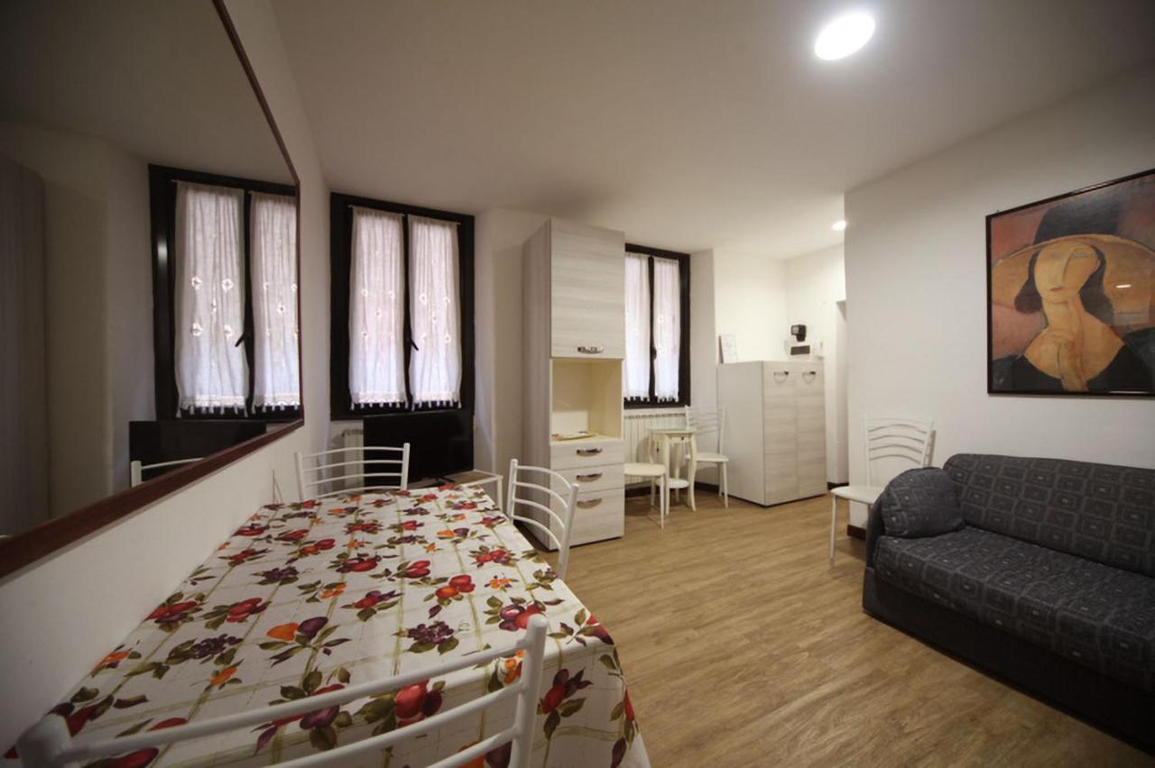 Antica Corte Milanese Novate Milanese Eksteriør bilde